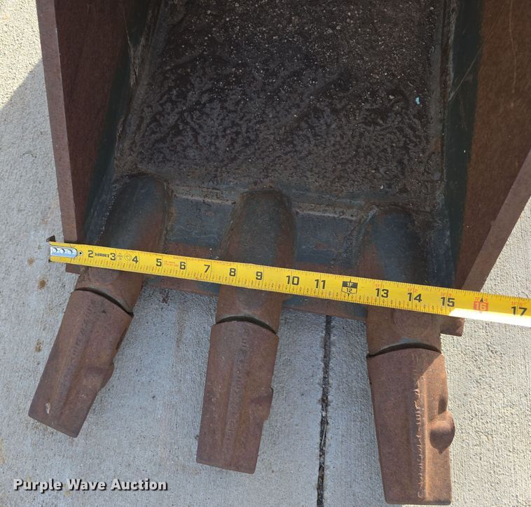 image for item DW3227 2014 Wacker Neuson 6003 mini excavator