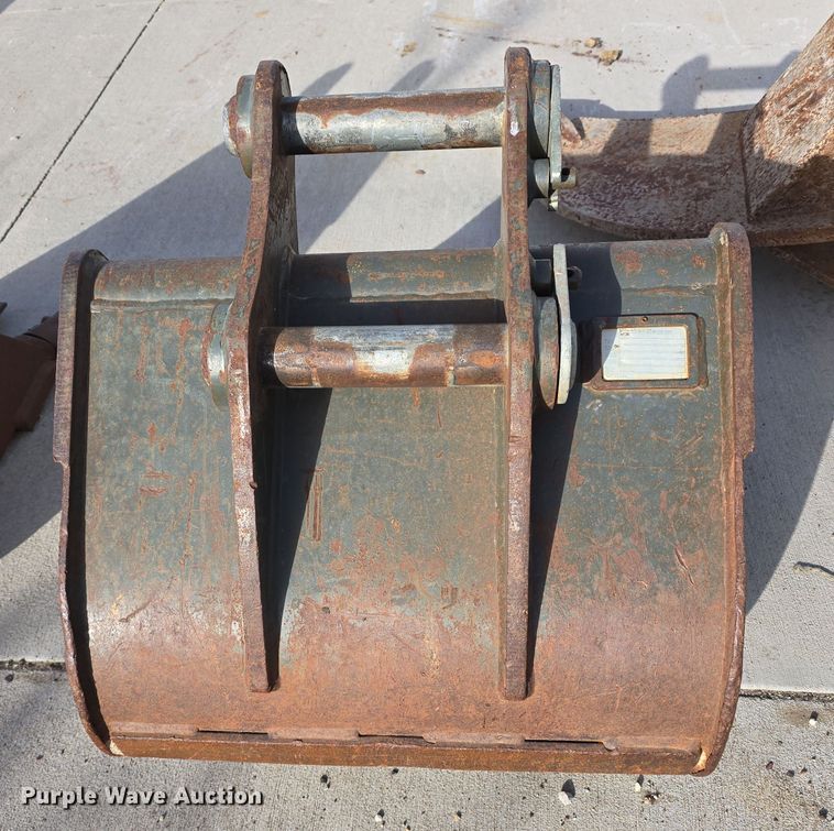 image for item DW3227 2014 Wacker Neuson 6003 mini excavator