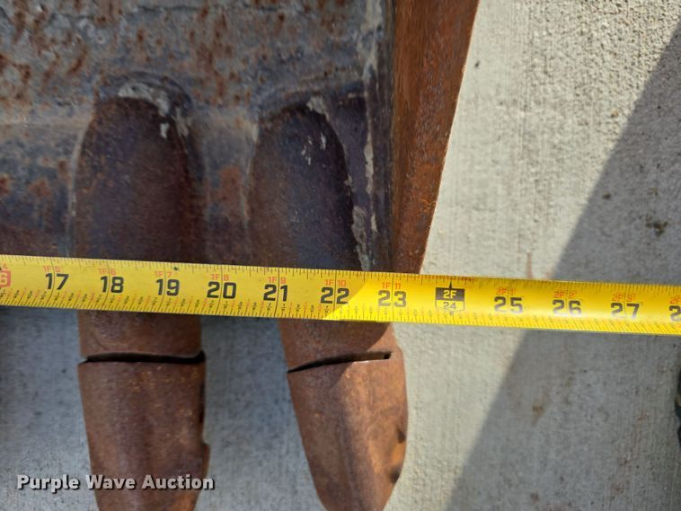 image for item DW3227 2014 Wacker Neuson 6003 mini excavator