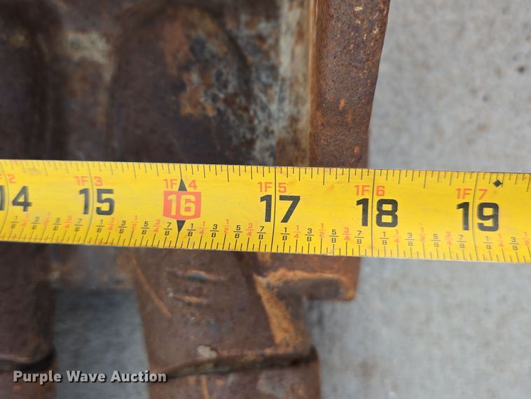 image for item DW3227 2014 Wacker Neuson 6003 mini excavator