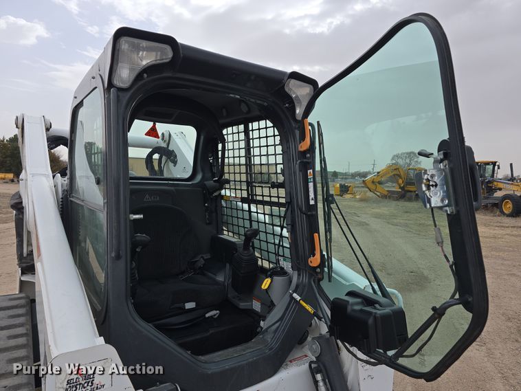 image for item DW3228 2022 Bobcat T870 tracked skid steer loader