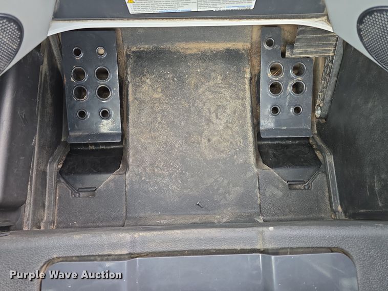 image for item DW3228 2022 Bobcat T870 tracked skid steer loader