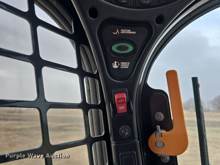 image for item DW3228 2022 Bobcat T870 tracked skid steer loader