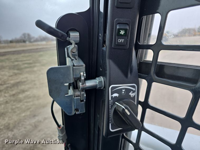 image for item DW3228 2022 Bobcat T870 tracked skid steer loader