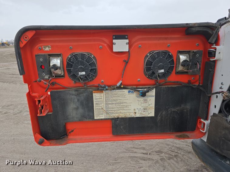 image for item DW3228 2022 Bobcat T870 tracked skid steer loader