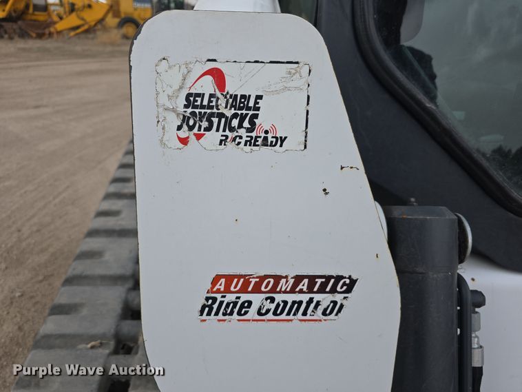 image for item DW3228 2022 Bobcat T870 tracked skid steer loader