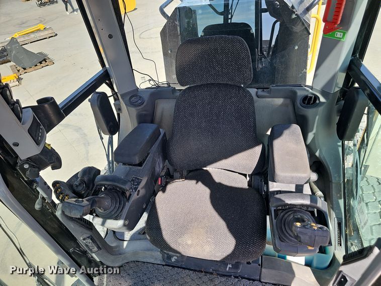 image for item DW3230 2012 Caterpillar 12M2 AWD VHP Plus motor grader