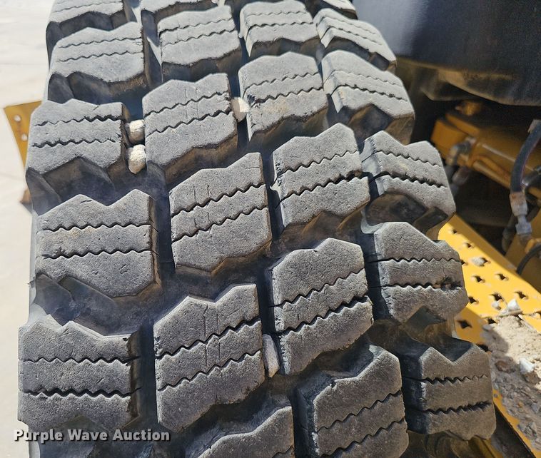 image for item DW3230 2012 Caterpillar 12M2 AWD VHP Plus motor grader