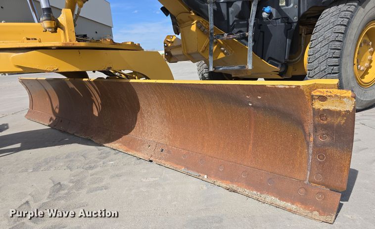 image for item DW3231 2018 Caterpillar 12M3 AWD motor grader