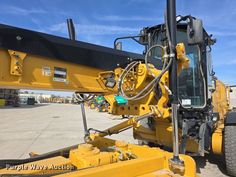 image for item DW3231 2018 Caterpillar 12M3 AWD motor grader