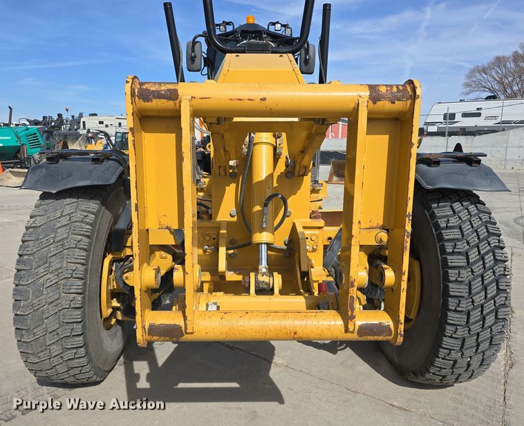 image for item DW3231 2018 Caterpillar 12M3 AWD motor grader