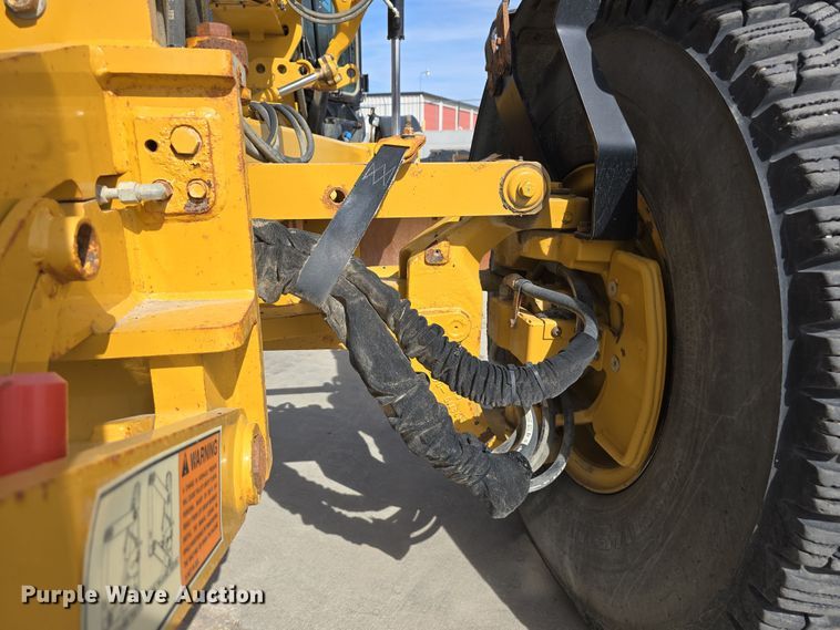 image for item DW3231 2018 Caterpillar 12M3 AWD motor grader