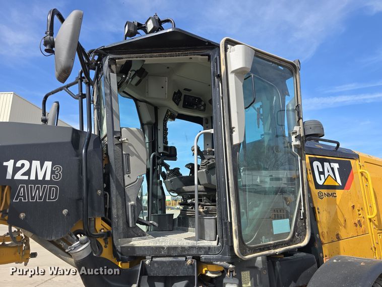 image for item DW3231 2018 Caterpillar 12M3 AWD motor grader