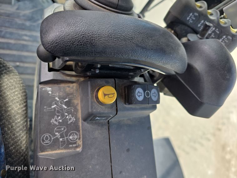 image for item DW3231 2018 Caterpillar 12M3 AWD motor grader