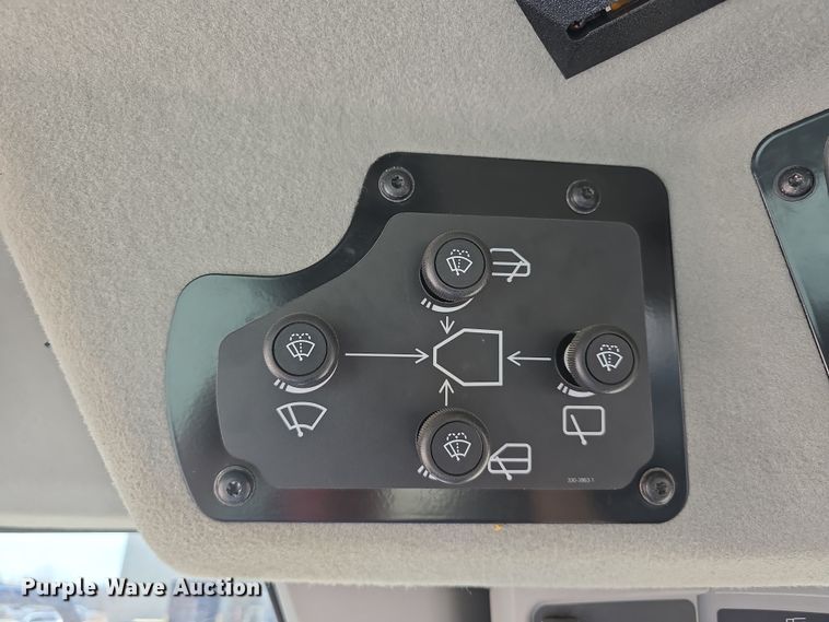 image for item DW3231 2018 Caterpillar 12M3 AWD motor grader