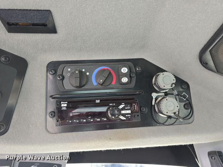 image for item DW3231 2018 Caterpillar 12M3 AWD motor grader