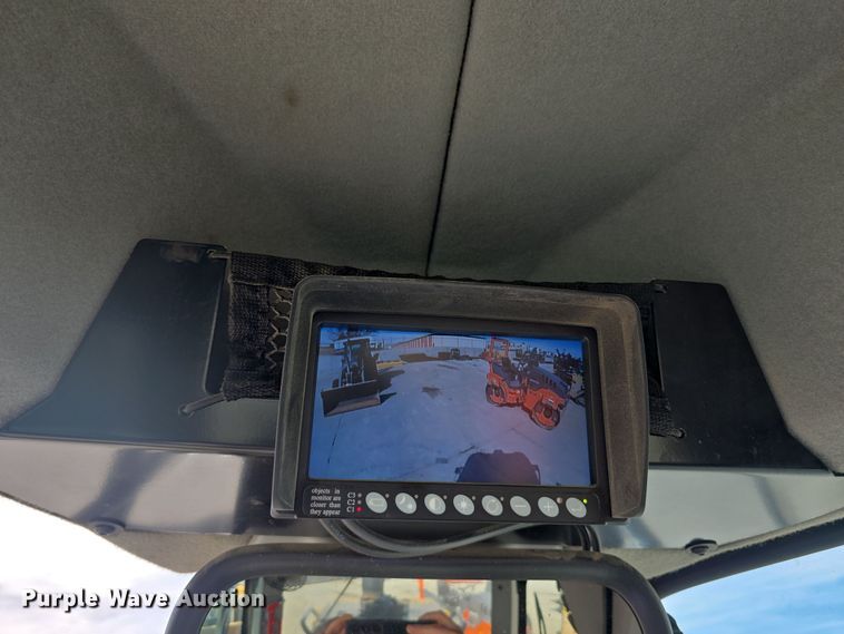 image for item DW3231 2018 Caterpillar 12M3 AWD motor grader