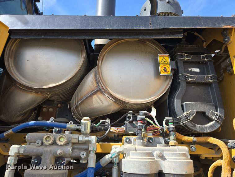 image for item DW3231 2018 Caterpillar 12M3 AWD motor grader