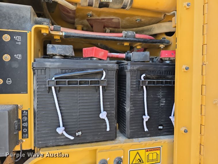 image for item DW3231 2018 Caterpillar 12M3 AWD motor grader