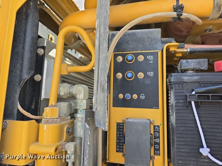 image for item DW3231 2018 Caterpillar 12M3 AWD motor grader