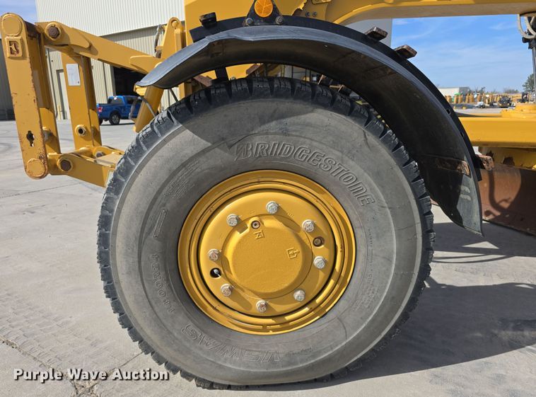 image for item DW3231 2018 Caterpillar 12M3 AWD motor grader