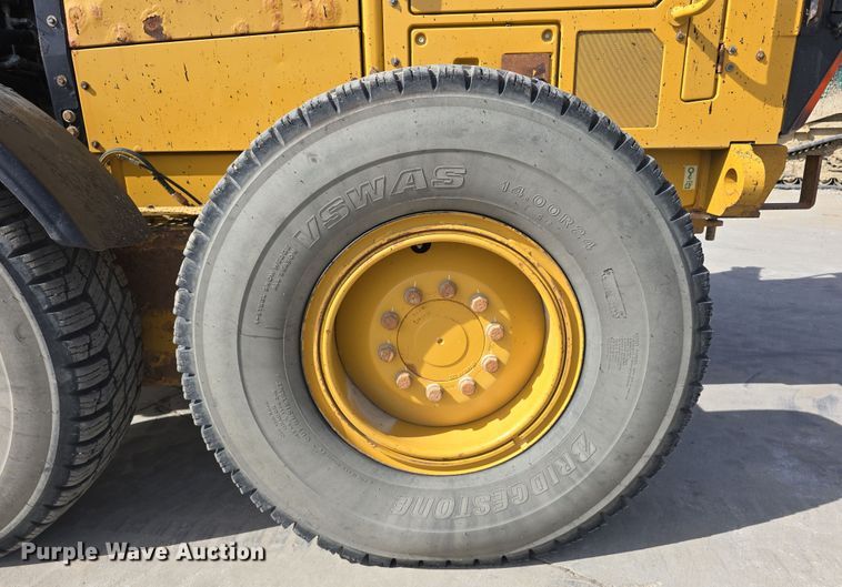 image for item DW3231 2018 Caterpillar 12M3 AWD motor grader