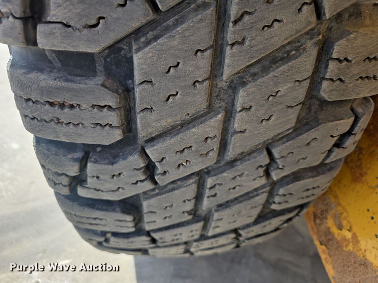 image for item DW3231 2018 Caterpillar 12M3 AWD motor grader