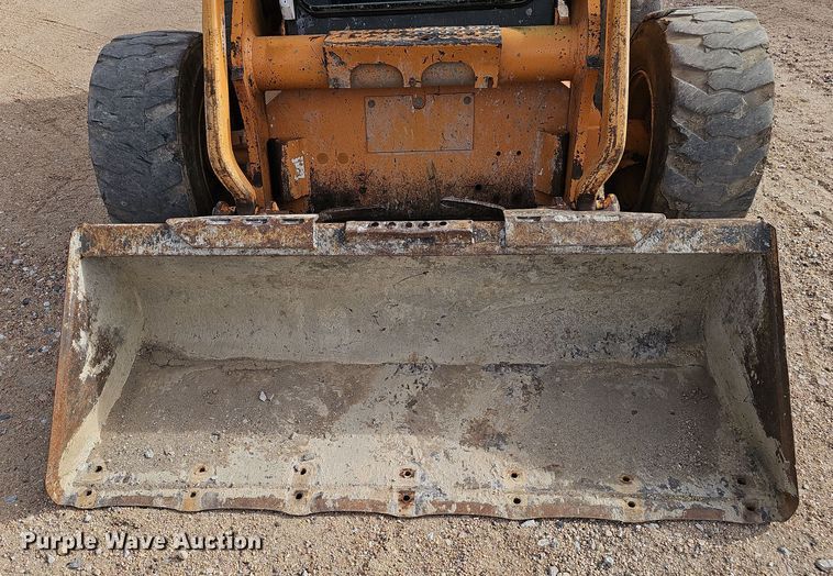 image for item DW3245 2011 Case 450 Series 3 skid steer loader