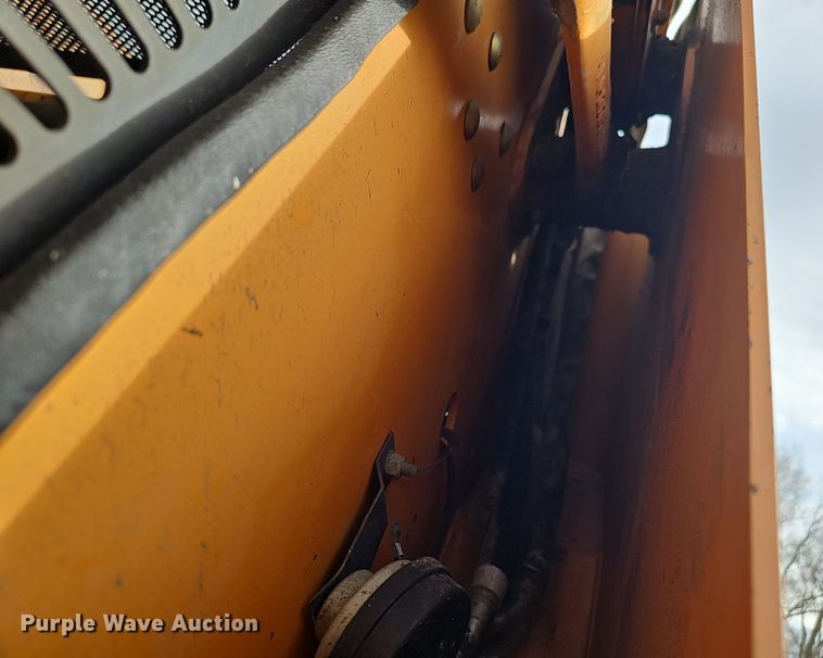 image for item DW3245 2011 Case 450 Series 3 skid steer loader