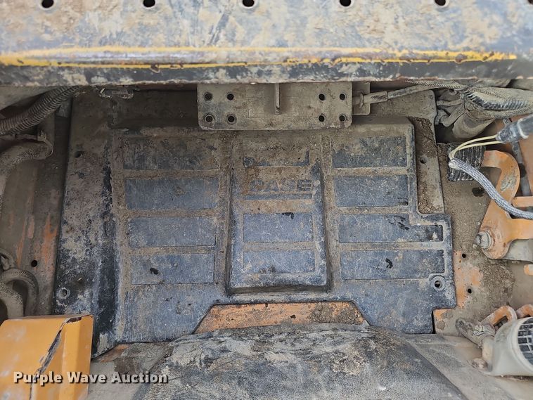 image for item DW3245 2011 Case 450 Series 3 skid steer loader