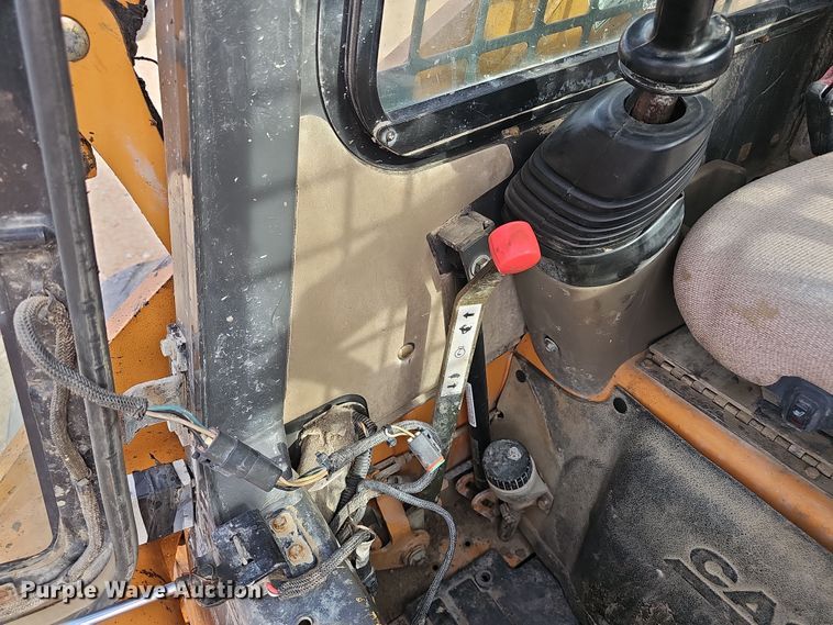 image for item DW3245 2011 Case 450 Series 3 skid steer loader