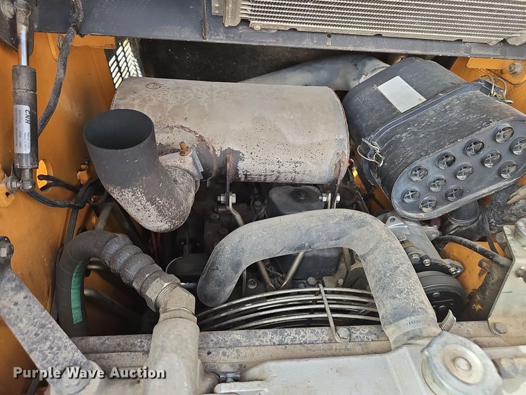 image for item DW3245 2011 Case 450 Series 3 skid steer loader