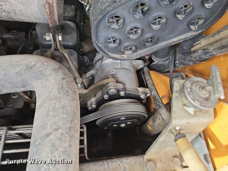 image for item DW3245 2011 Case 450 Series 3 skid steer loader