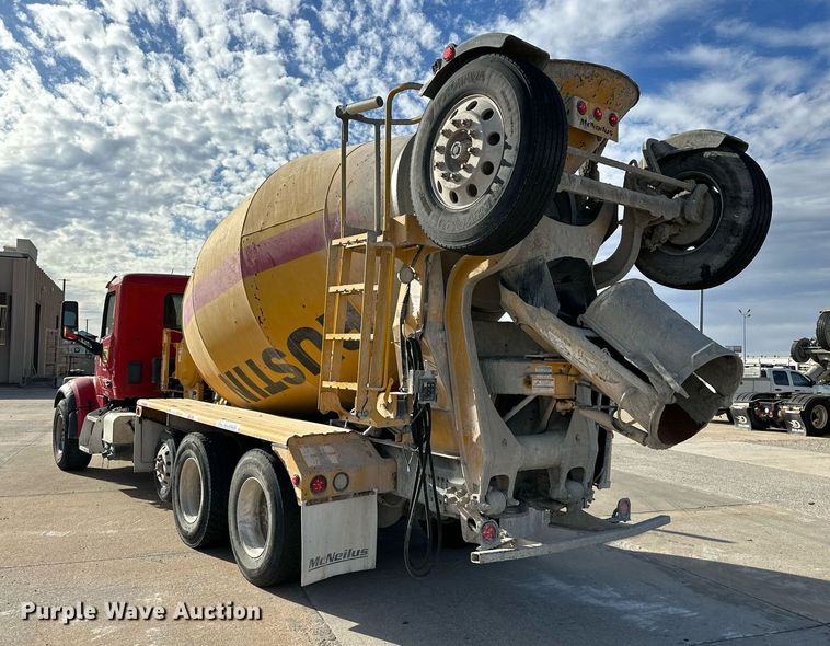 image for item DW5062 2019 Peterbilt 567 ready mix truck