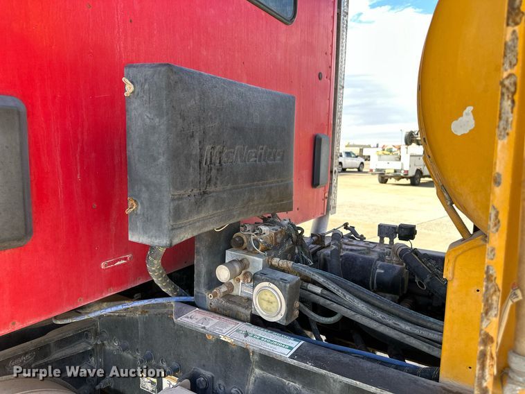 image for item DW5062 2019 Peterbilt 567 ready mix truck