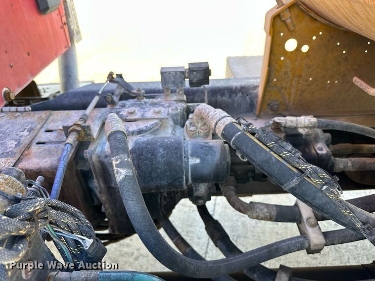 image for item DW5062 2019 Peterbilt 567 ready mix truck