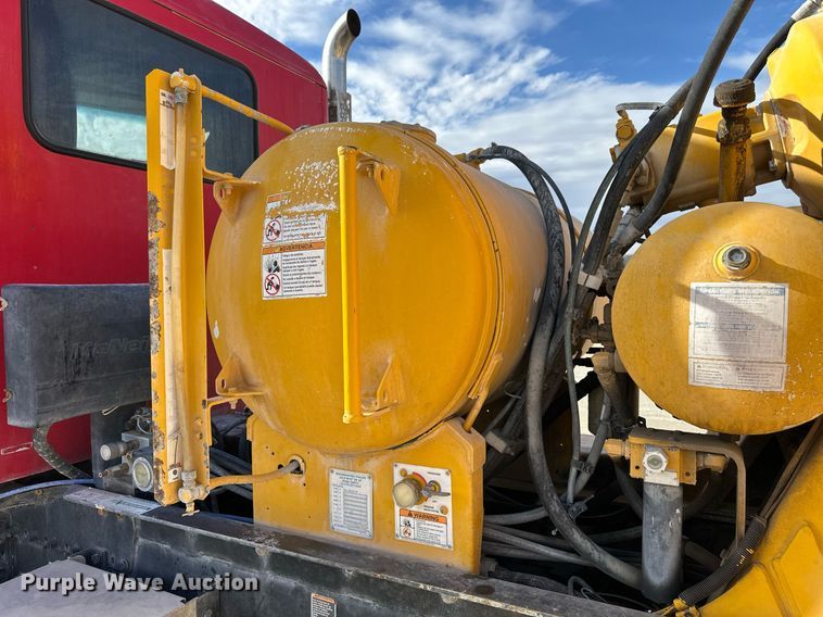 image for item DW5062 2019 Peterbilt 567 ready mix truck