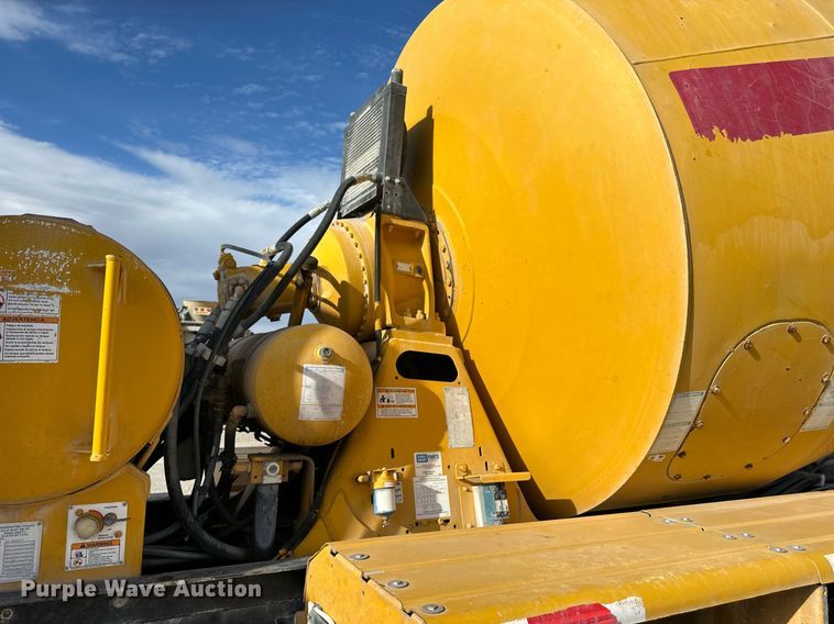 image for item DW5062 2019 Peterbilt 567 ready mix truck