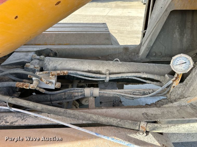 image for item DW5062 2019 Peterbilt 567 ready mix truck