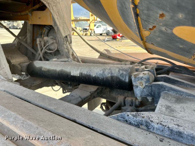 image for item DW5062 2019 Peterbilt 567 ready mix truck