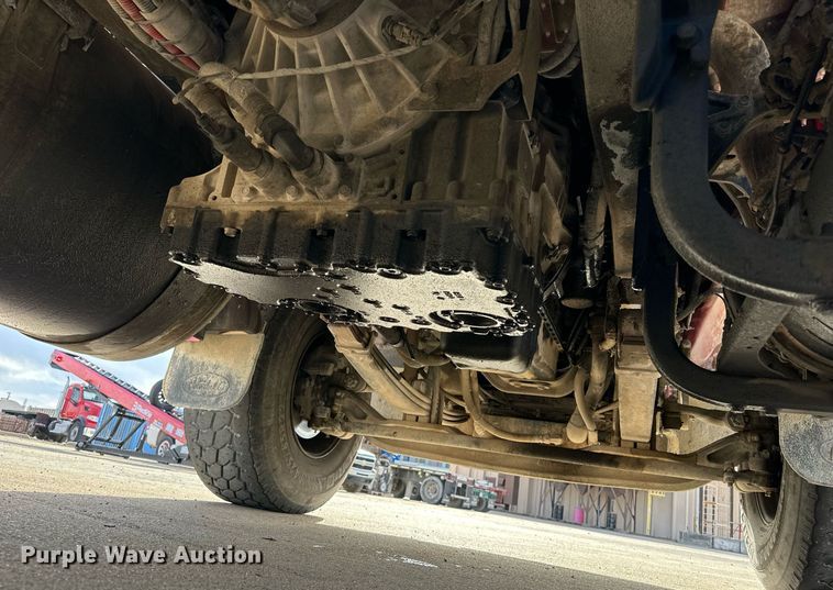 image for item DW5062 2019 Peterbilt 567 ready mix truck