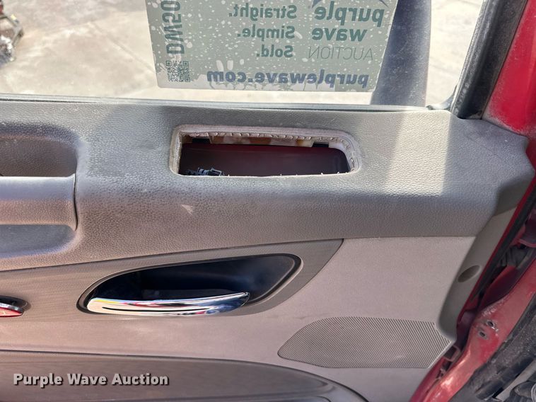 image for item DW5062 2019 Peterbilt 567 ready mix truck