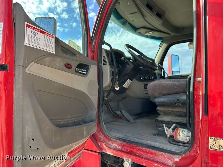 image for item DW5062 2019 Peterbilt 567 ready mix truck