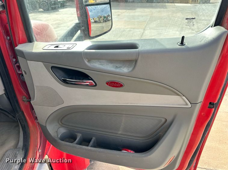 image for item DW5062 2019 Peterbilt 567 ready mix truck