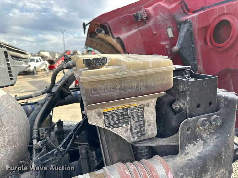 image for item DW5062 2019 Peterbilt 567 ready mix truck