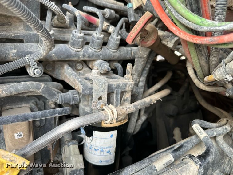 image for item DW5062 2019 Peterbilt 567 ready mix truck