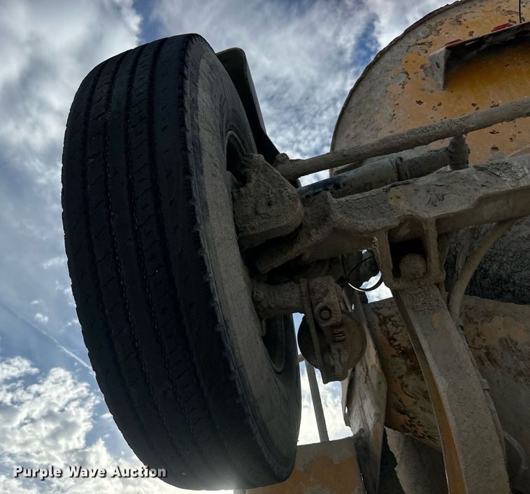 image for item DW5062 2019 Peterbilt 567 ready mix truck