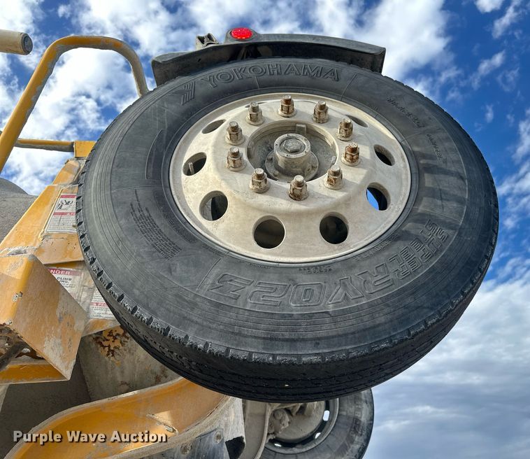 image for item DW5062 2019 Peterbilt 567 ready mix truck