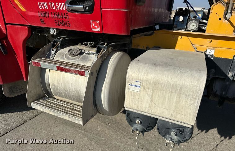 image for item DW5063 2016 Peterbilt 365 ready mix truck