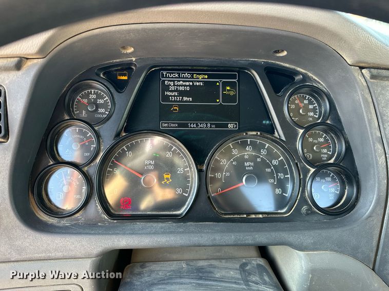 image for item DW5063 2016 Peterbilt 365 ready mix truck